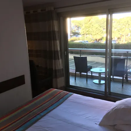 Tiercé Hotel